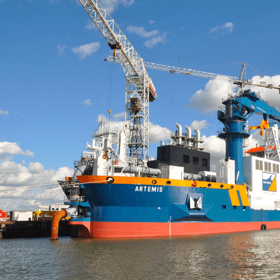Een schip van Van Oord